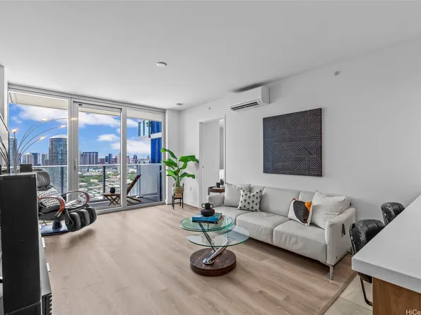 629 Keeaumoku St Unit 2810, Honolulu, HI 96813