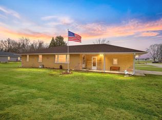 804 S State St, Hampshire, IL 60140