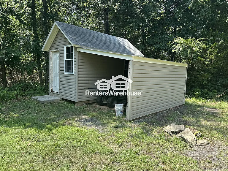 17825 Falls Rd — Photo 4