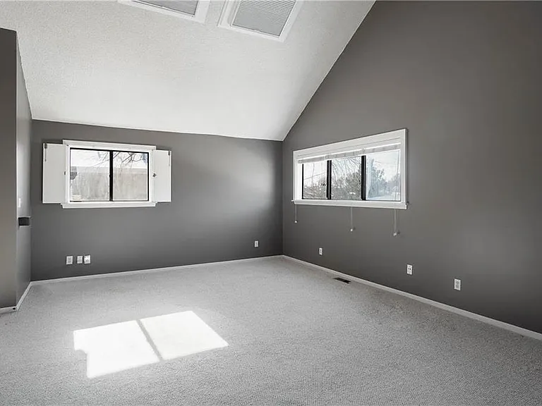 4731 Liberty St — Photo 5