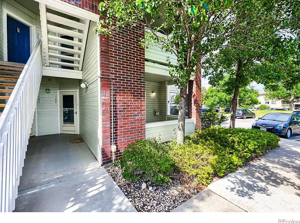 33 S Boulder Cir #108