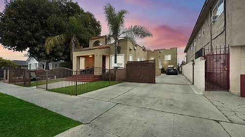 1050 Orange Ave #1050 Photo 1