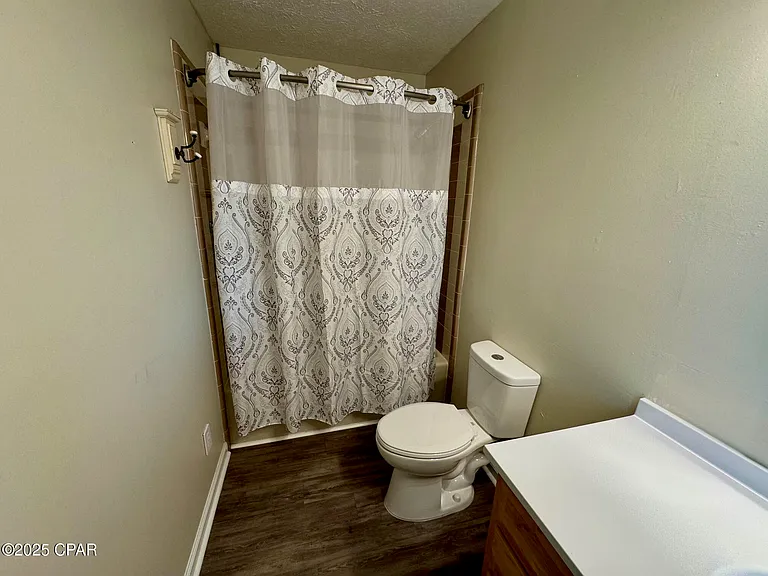 6210 Imperial Dr — Photo 34