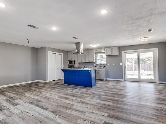 5th image of 2528 Jeanette Dr