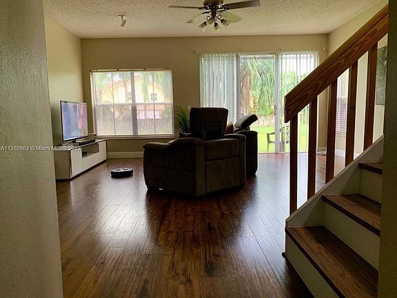4th image of 201 NW 207th Ave #201