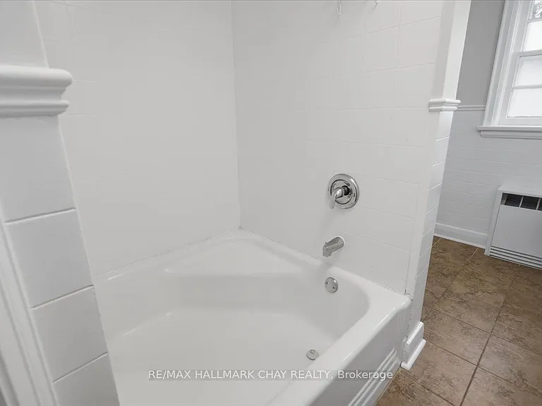 15 Parkside Dr #3 — Photo 32