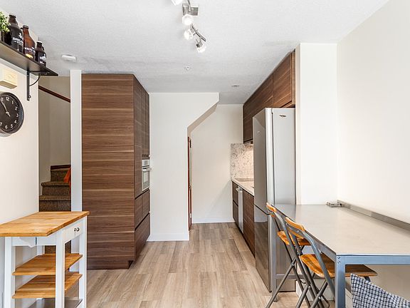 2nd image of 4388 Northlands Blvd #11