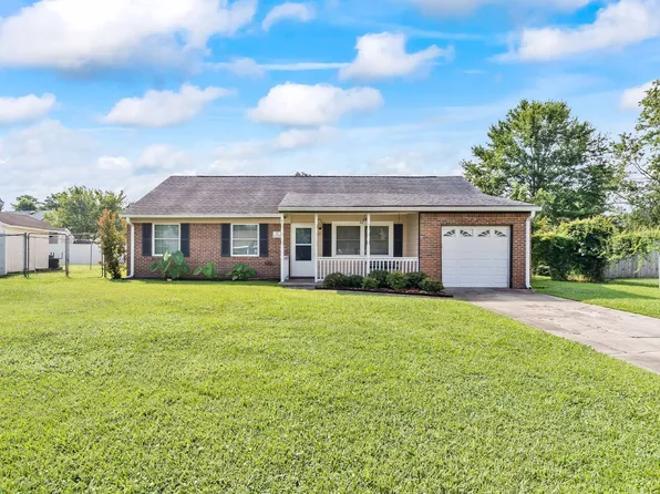 211 Dennis Rd, Jacksonville, NC 28546