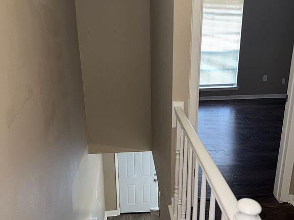 4th image of 566 S Flannery Rd APT B