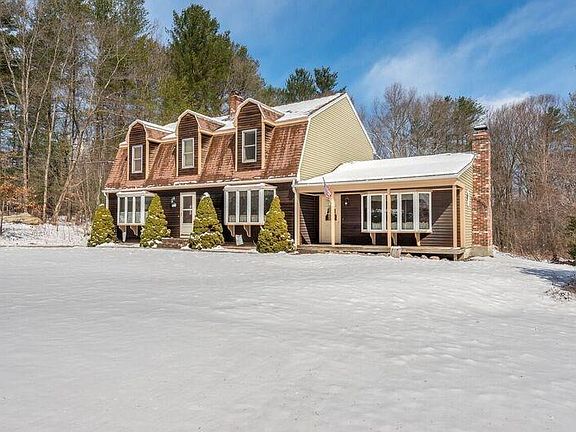2nd image of 1565 Douglas Pike