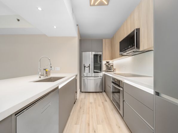 951 Brickell Ave APT 2801