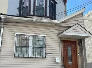 736 State St, Camden, NJ 08102