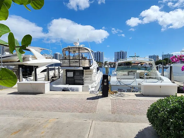 3610 Yacht Club Dr #615 — Photo 25