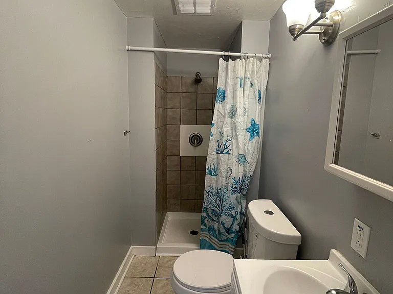 139 N Water Ave #2 — Photo 35