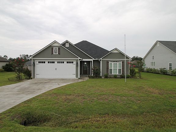 3rd image of 13 Remington Ln