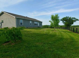 110 Brentsville Rd, Paris, KY 40361
