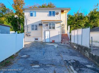 4664 Amboy Rd, Staten Island, NY 10312