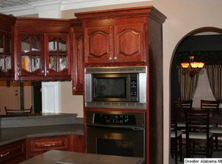 288 Moss Rock Cir, Warrior, AL 35180