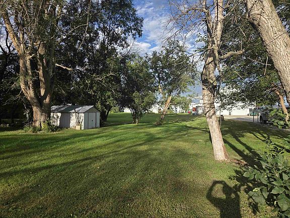 3rd image of 44121 N Rush Lake Rd