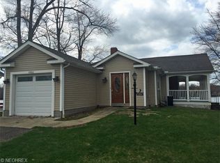 4466 Rex Lake Dr, New Franklin, OH
