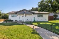 Burke Rd-S1209-001.jpg