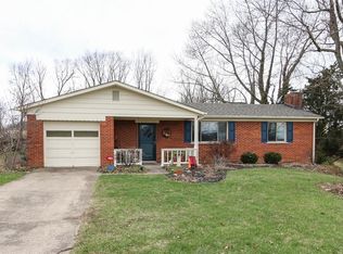 9635 Farmcrest Dr, West Chester, OH 45069