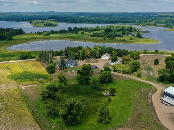 34306 300th Ave, Dent, MN 56528