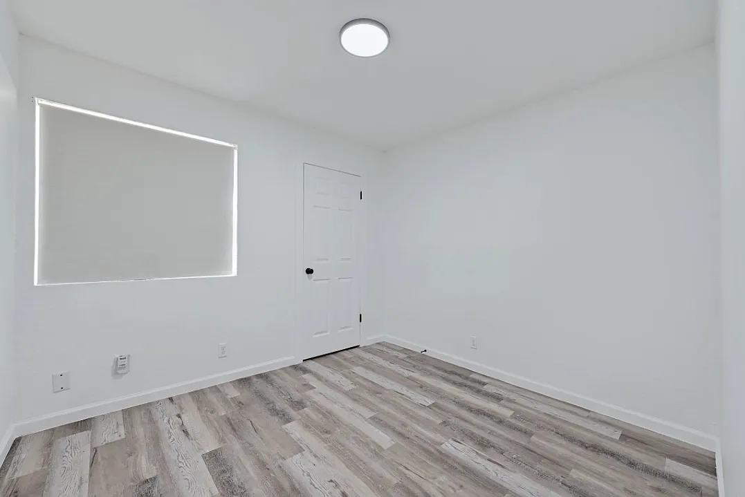 2 bed, 850 sqft, $1,295 — Photo 1