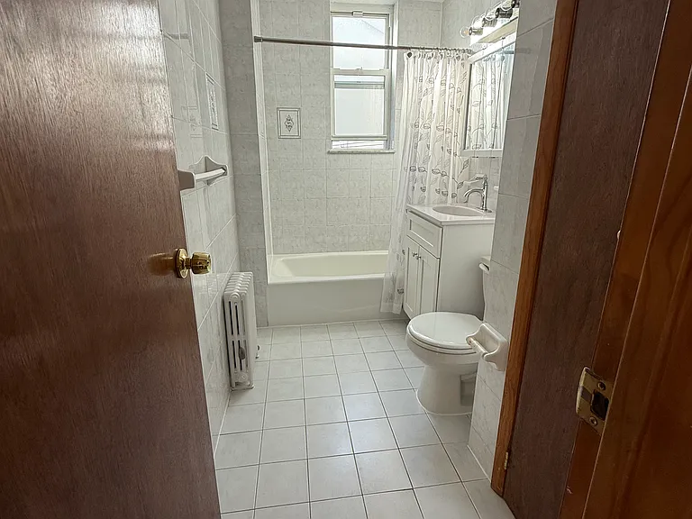 1651 66th St #2R — Photo 6