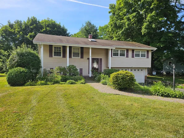 7 Scotchtown Drive, Middletown, NY 10941