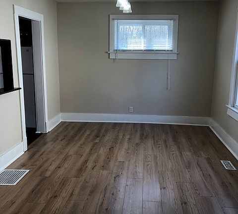 3rd image of 701 Wesley Ave