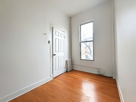 4th image of 325 Bleecker St Floor 2