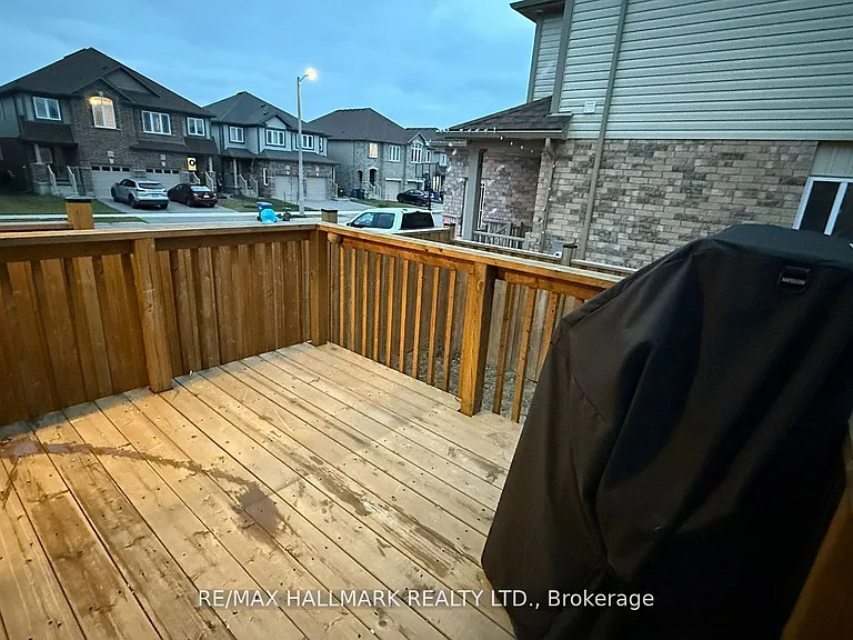 75 John Brabson Cres — Photo 19