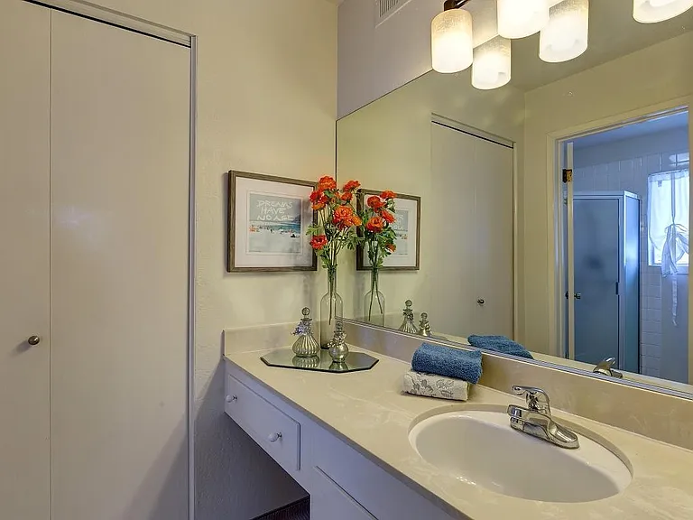 1462 Lillian St — Photo 26