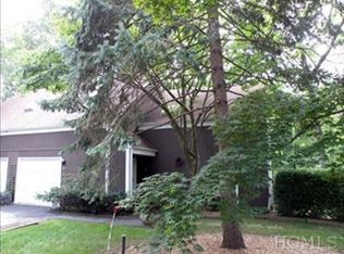 6 Grove Mews, Chappaqua, NY 10514