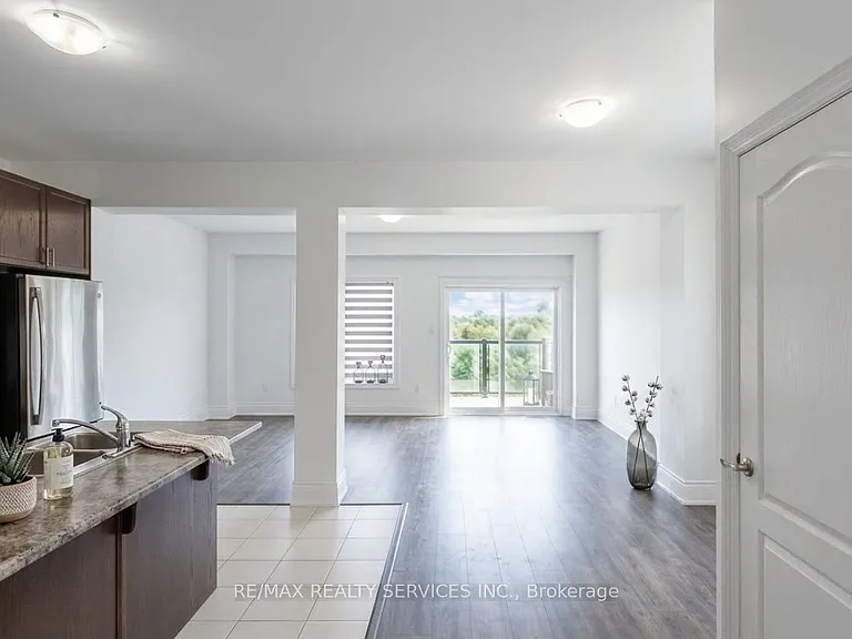 71 Sunset Way — Photo 3