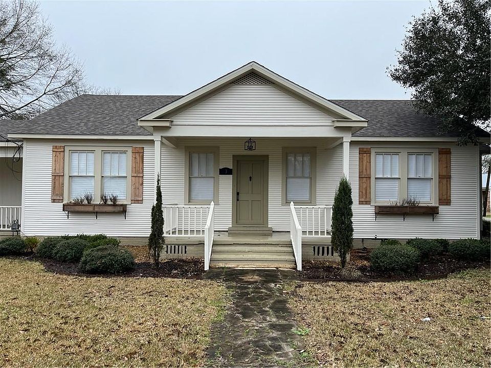 331 S Main St, Marksville, LA 71351 Zillow