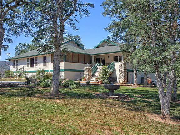 3rd image of 31774 Sandy Beach Ln