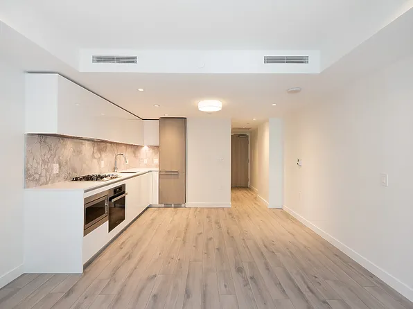 1107 Richards St, Vancouver, BC