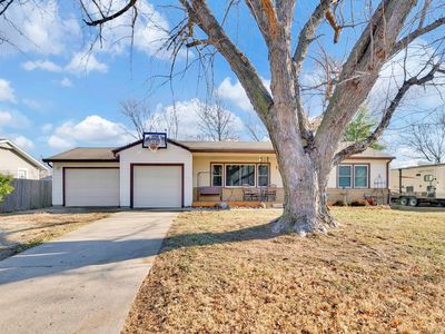 154 S Delos Ave, Haysville, KS, 67060