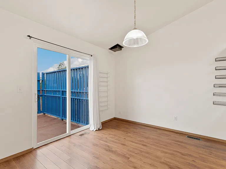 1035 Lords Hill Dr — Photo 14
