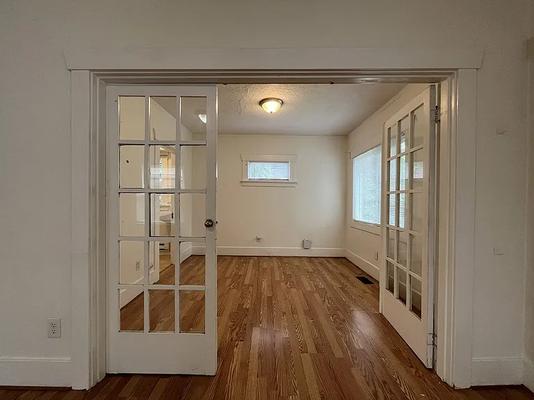 5619 NE 26th Ave — Photo 22