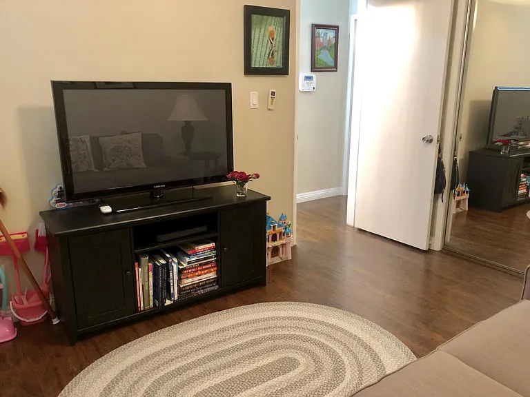 2018 Plant Ave #A — Photo 10