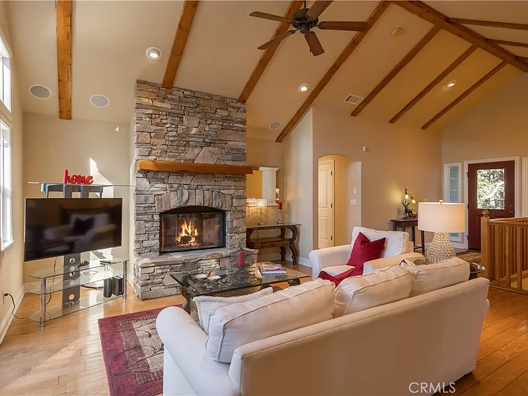 173 Grizzly Rd — Photo 6