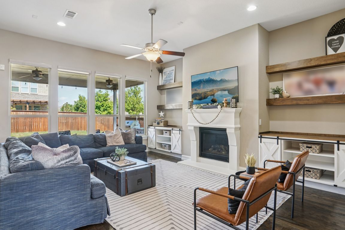 next background image