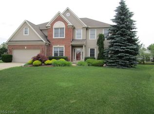 21611 Fairfield Pl, Strongsville, OH