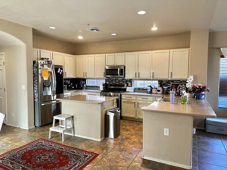 6106 N Placita San Agustin — Photo 2