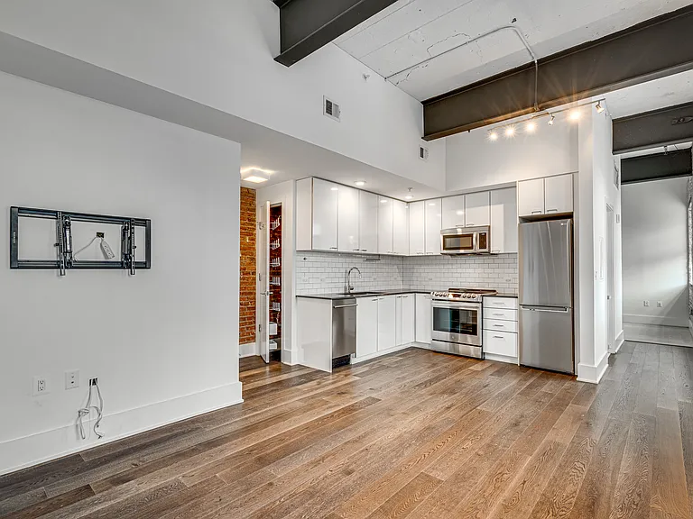 Kitchen/ Dining Area/ Living Room