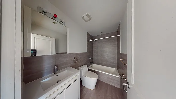 Rented by Makover Group Inc | media 7