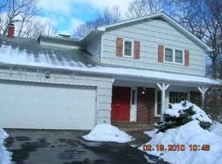 24 Margetts Rd, Monsey, NY 10952